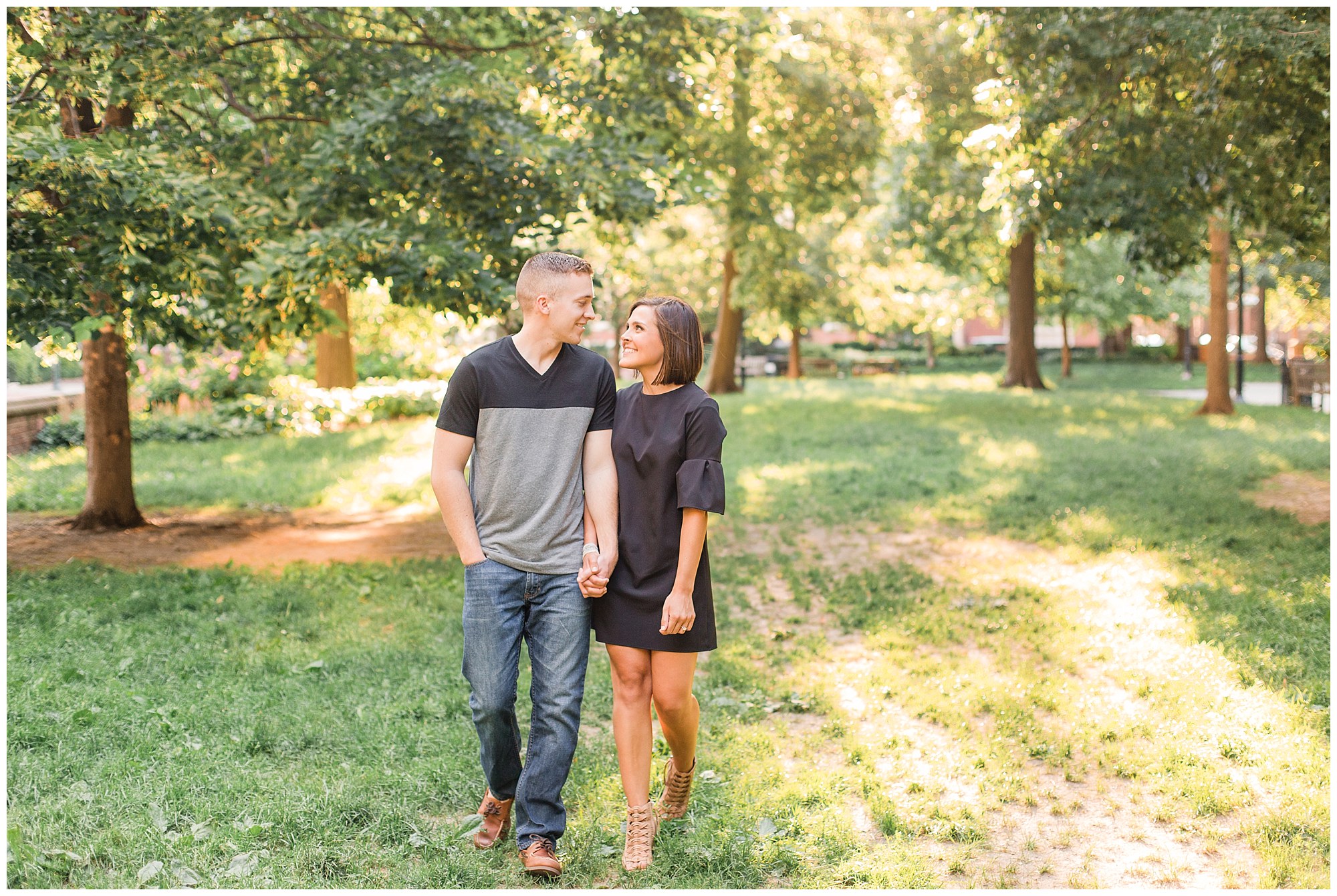 Chase & Olivia's Chic Engagement in Old City, Philadelphia Photos