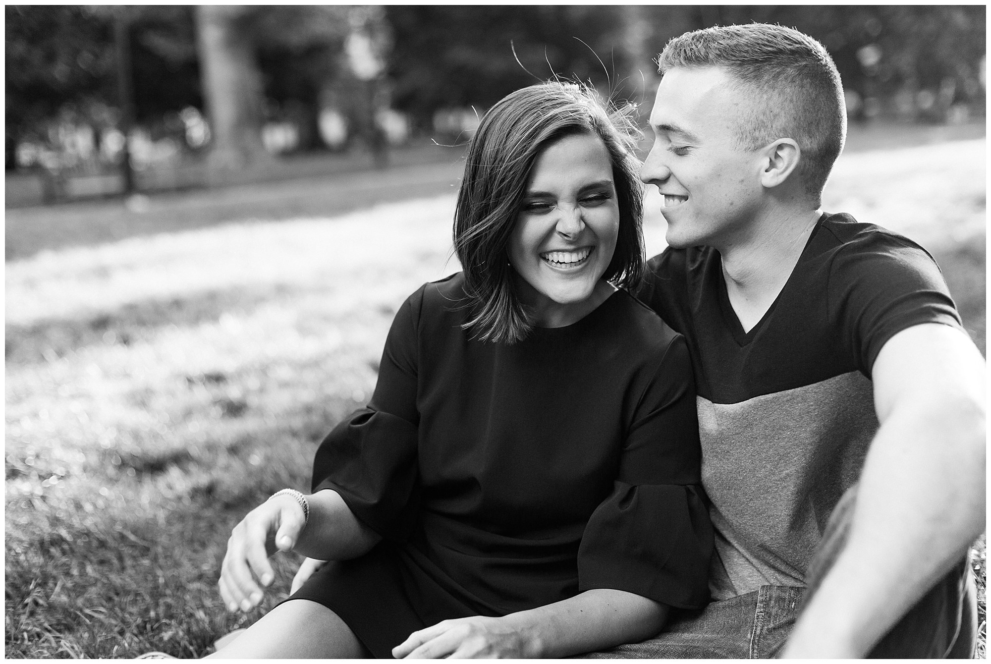 Chase & Olivia's Chic Engagement in Old City, Philadelphia Photos