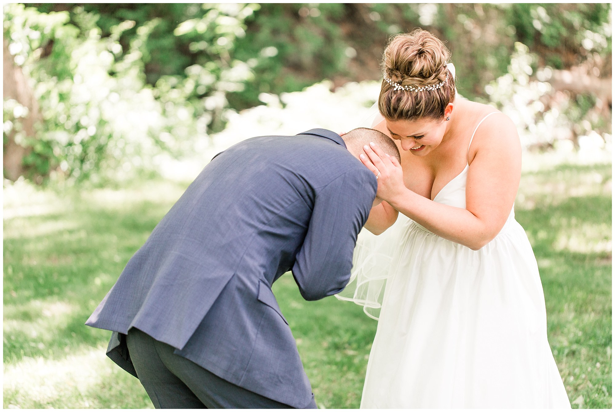 Kevin & Lindsay's Navy & Blush Summertime Wedding At The Barn On Bridge Photos