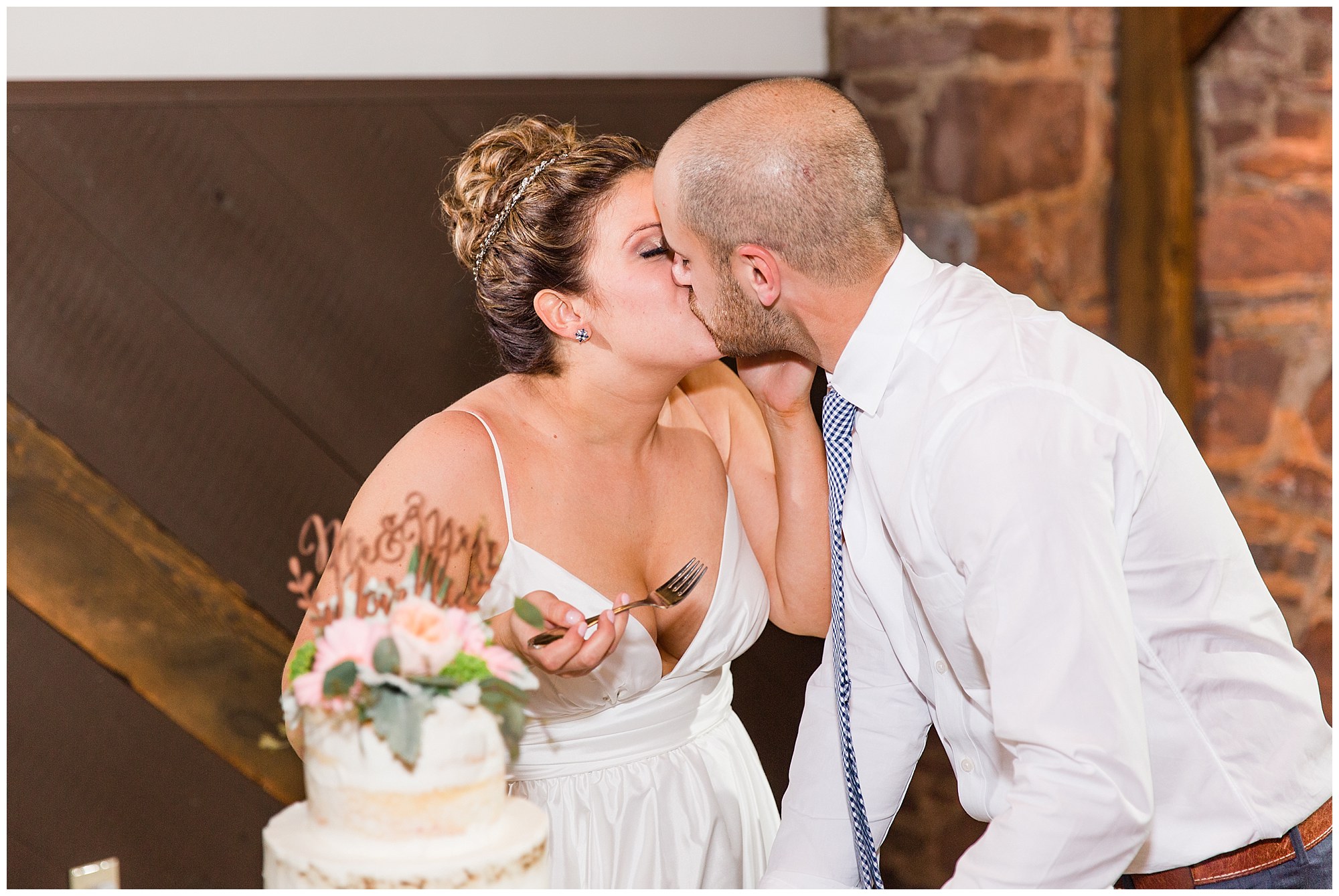 Kevin & Lindsay's Navy & Blush Summertime Wedding At The Barn On Bridge Photos