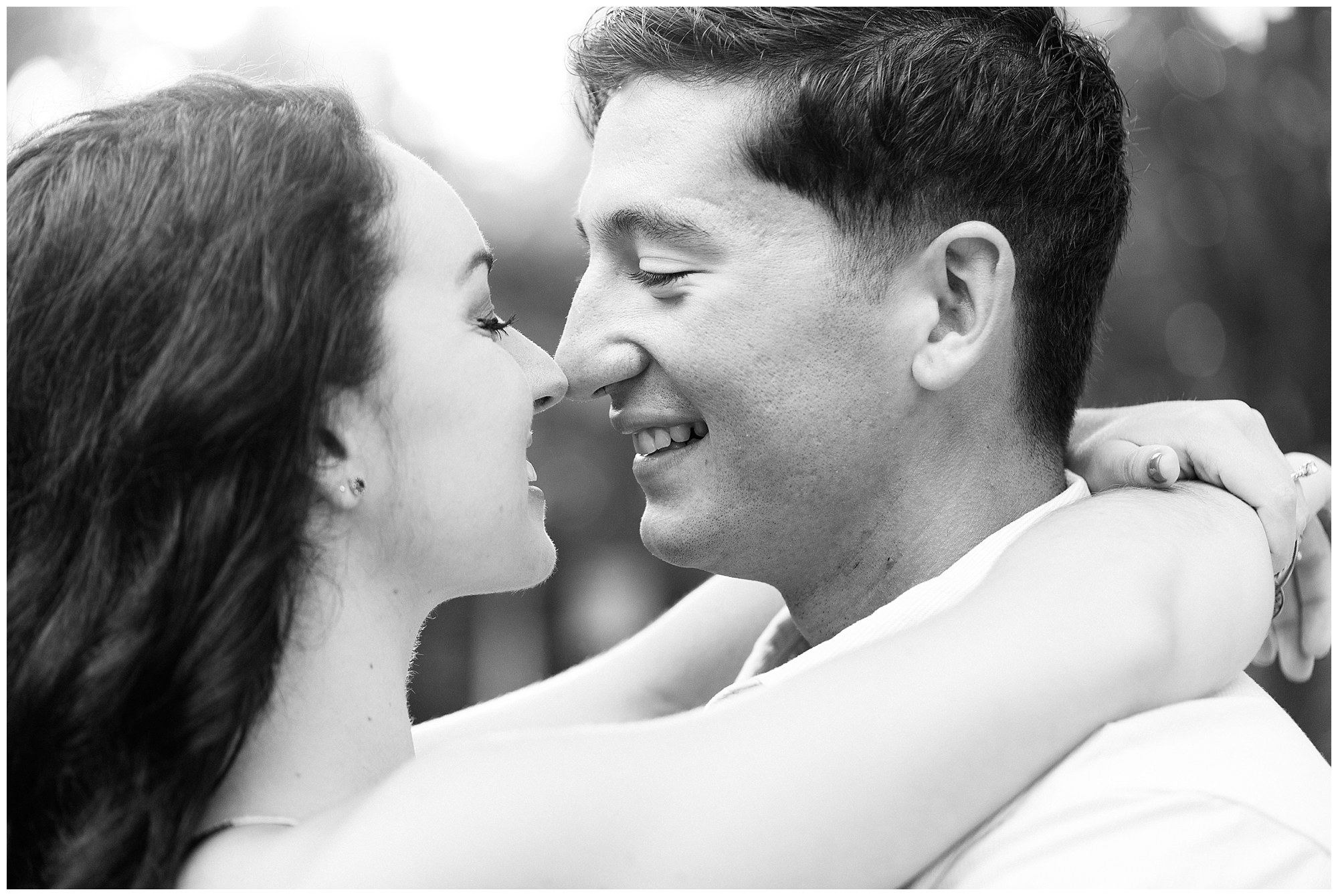 Rob & Sarah's Chic Engagement Session in Old City, Philadelphia Photos